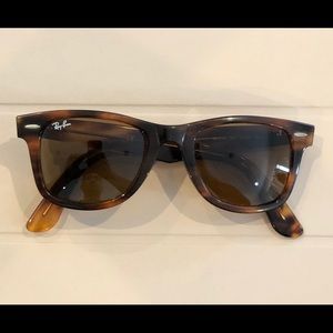 Rayban Wayfarer Sunglasses